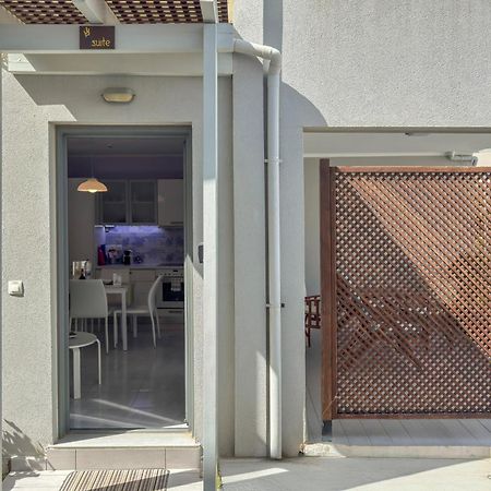 קאטו דרטסו Alisahni Villa & Suite מראה חיצוני תמונה