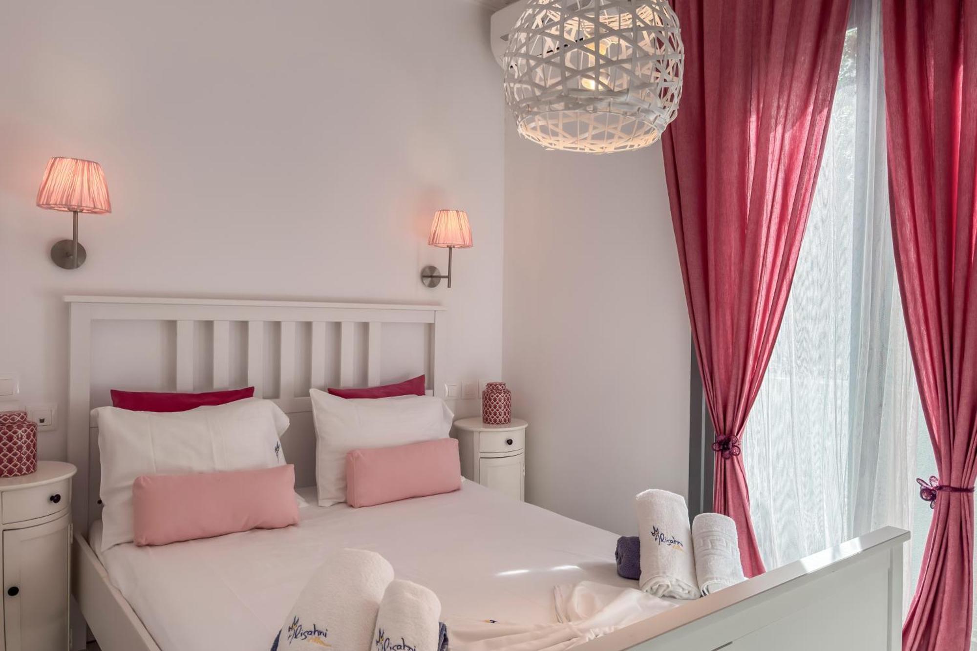 קאטו דרטסו Alisahni Villa & Suite מראה חיצוני תמונה